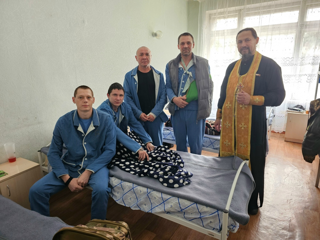 Отец Леонид