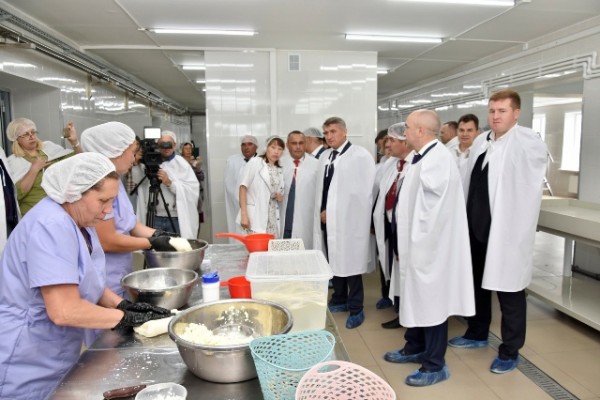 4U8uxDZNQZCZv0IKCrtAnd5LTb7RT6d4