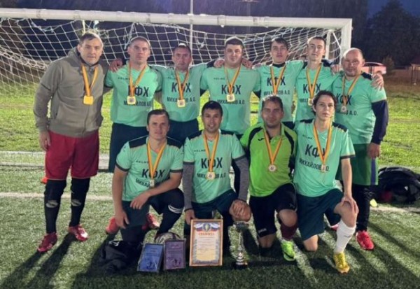 81a3b69250b74770af517bfd4256c64b